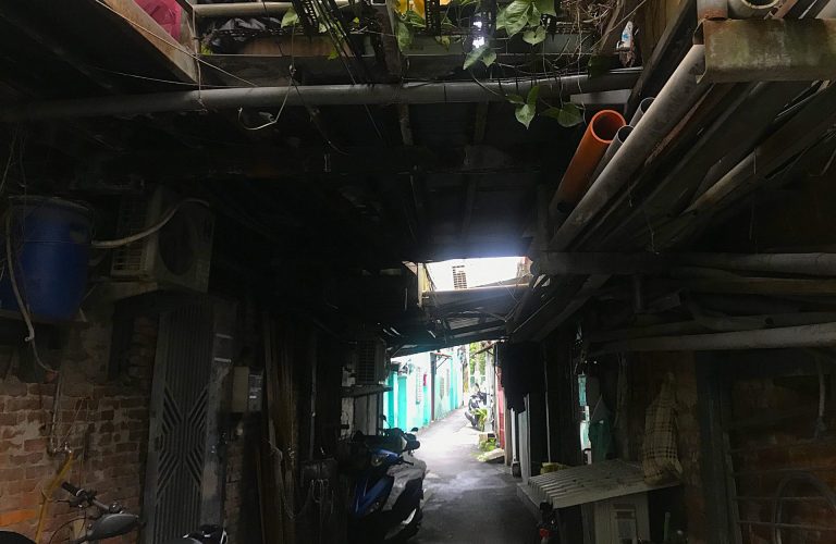 Read more about the article 彼端有光：隧道空間的表象與意涵